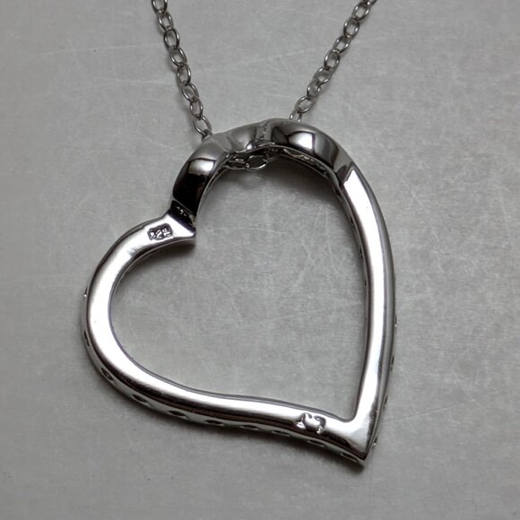 925 Sterling Silver Pave Crystal Asymmetric Heart Necklace Elegant Sweet 17.5" - Picture 2 of 2